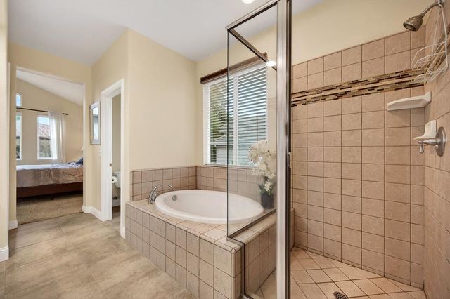 6406 Lobo Dr, Rancho Murieta, CA 95683