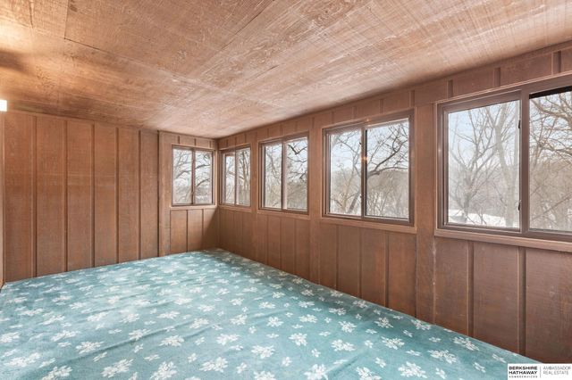 838 Hidden Hills Drive, Bellevue, NE 68005