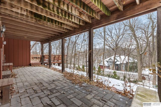 838 Hidden Hills Drive, Bellevue, NE 68005