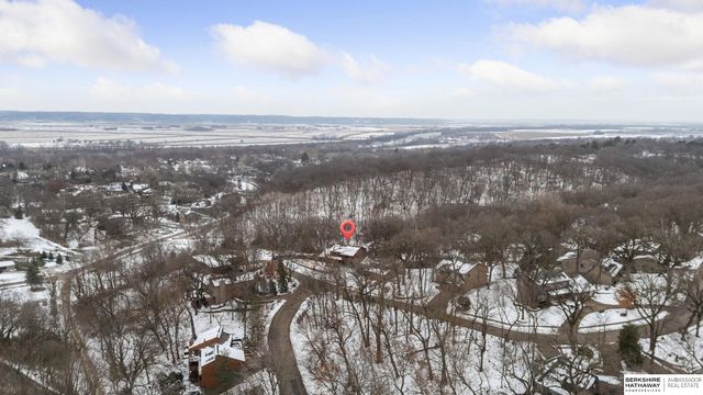 838 Hidden Hills Drive, Bellevue, NE 68005