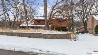 838 Hidden Hills Drive, Bellevue, NE 68005