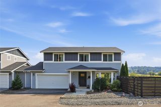 10327 67th Avenue NE #B, Marysville, WA 98270