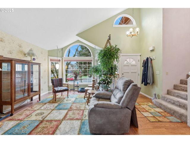 3749 Sw 6TH St, Gresham, OR 97030