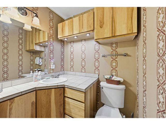 3749 Sw 6TH St, Gresham, OR 97030