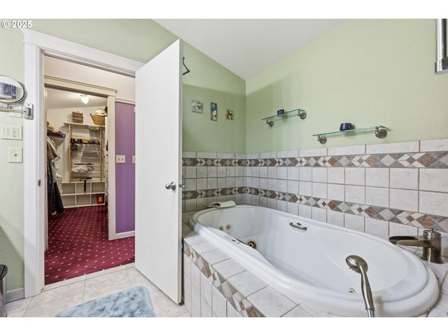 3749 Sw 6TH St, Gresham, OR 97030