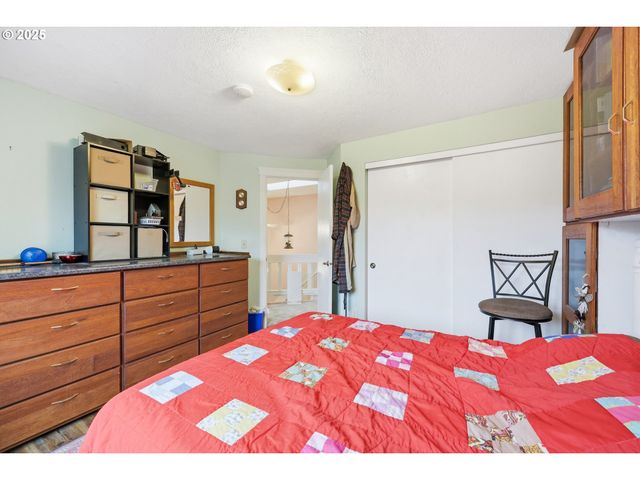 3749 Sw 6TH St, Gresham, OR 97030