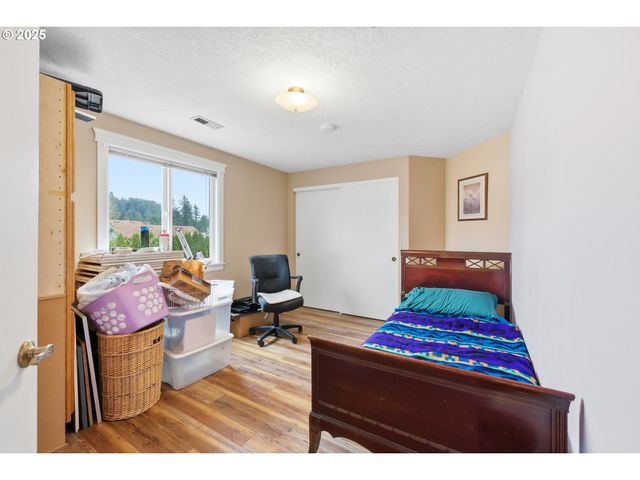 3749 Sw 6TH St, Gresham, OR 97030