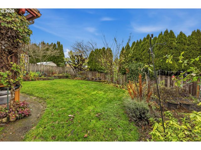 3749 Sw 6TH St, Gresham, OR 97030