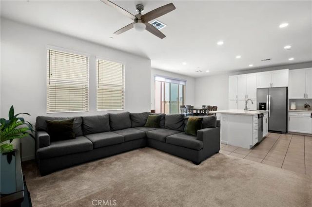 16008 Jamie Lane 10, Fontana, CA 92336
