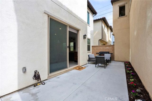 16008 Jamie Lane 10, Fontana, CA 92336