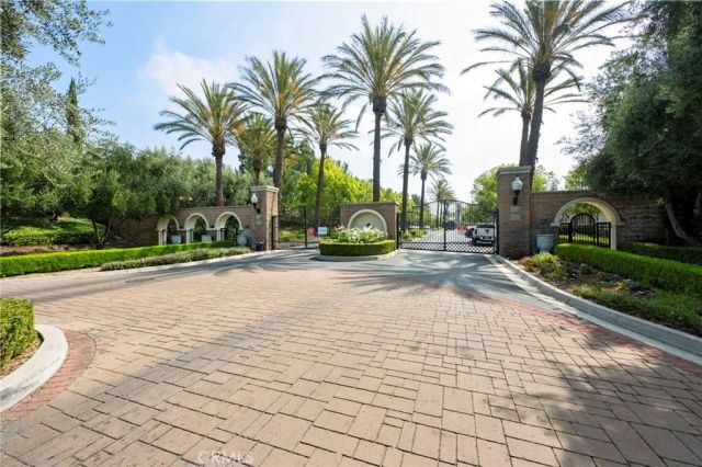 16008 Jamie Lane 10, Fontana, CA 92336