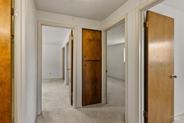 10866 W Sandhurst Dr, Boise, ID 83709