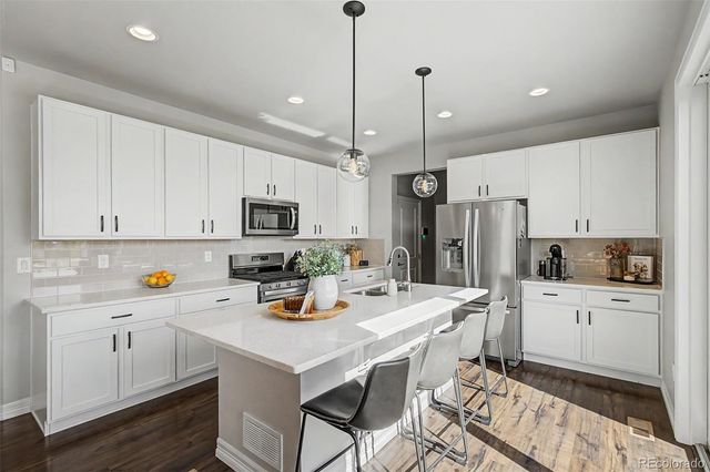 7297 S Scottsburg Way, Aurora, CO 80016