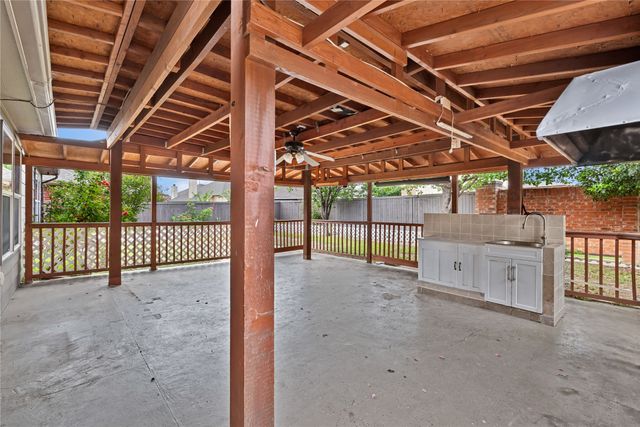 3200 Crofton Drive, Fort Worth, TX 76137