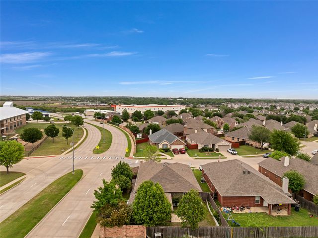 3200 Crofton Drive, Fort Worth, TX 76137