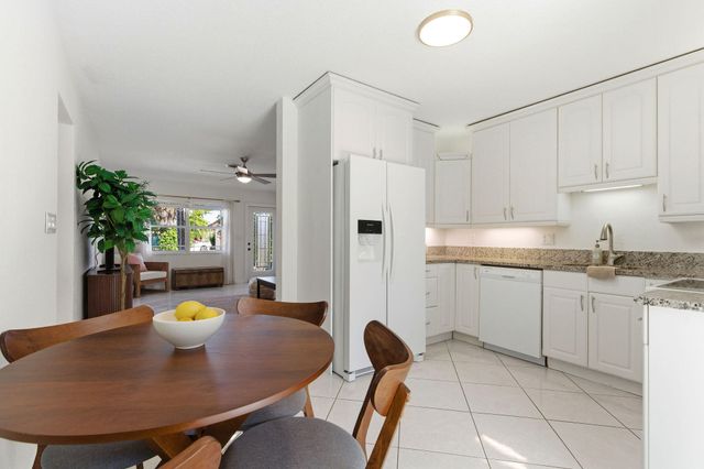1850 SE 7th Street B, Pompano Beach, FL 33060