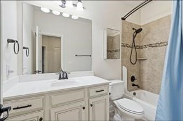 555 Waterloo Drive, Lewisville, TX 75067
