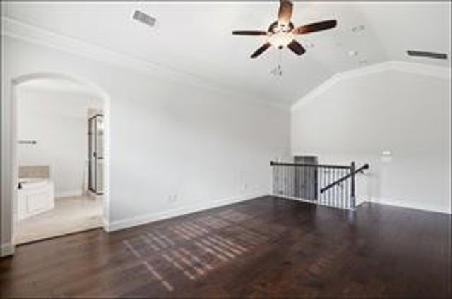 555 Waterloo Drive, Lewisville, TX 75067