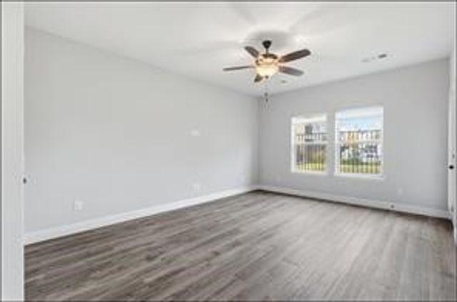 555 Waterloo Drive, Lewisville, TX 75067