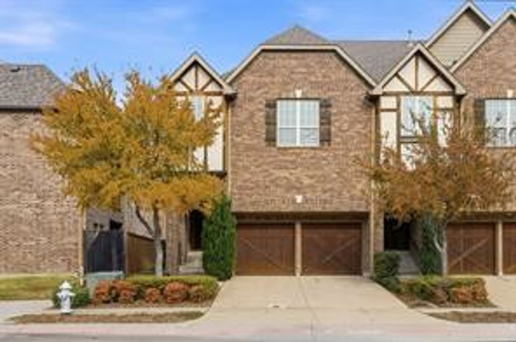 555 Waterloo Drive, Lewisville, TX 75067