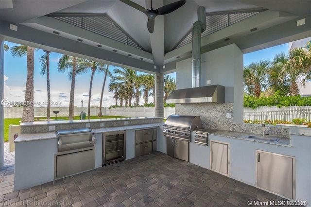 6301 Collins Ave 1504, Miami Beach, FL 33141