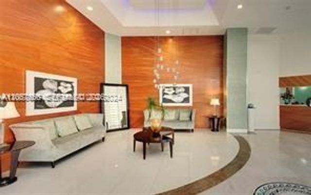 6301 Collins Ave 1504, Miami Beach, FL 33141