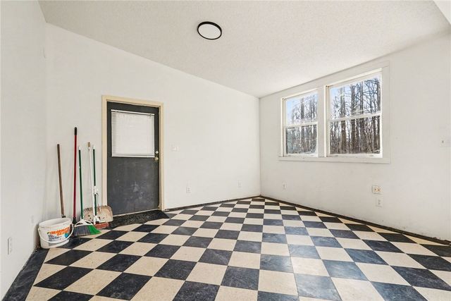 60 Chestnut Mountain Road, Travelers Rest, SC 29690