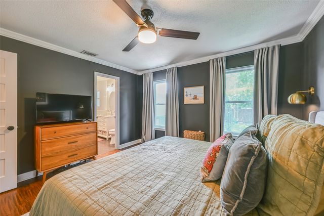 5815 Clendenin Avenue, Dallas, TX 75228