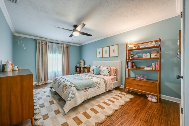 5815 Clendenin Avenue, Dallas, TX 75228