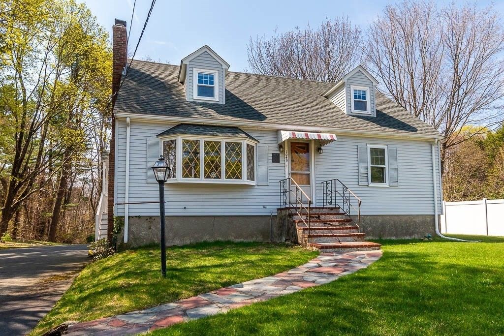 1049 Pleasant St, Canton, MA 02021