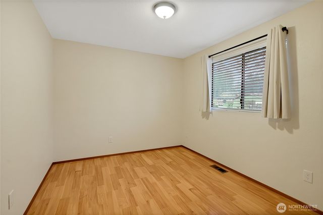 9035 Skokomish Way NE, Olympia, WA 98516