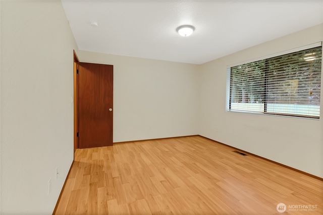 9035 Skokomish Way NE, Olympia, WA 98516