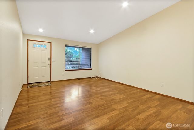 9035 Skokomish Way NE, Olympia, WA 98516