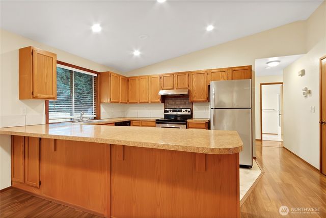 9035 Skokomish Way NE, Olympia, WA 98516