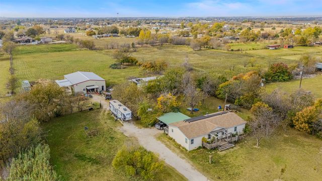 2073 Bowie Street, Sanger, TX 76266