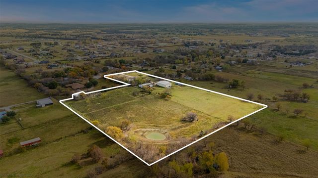 2073 Bowie Street, Sanger, TX 76266