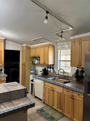 2073 Bowie Street, Sanger, TX 76266