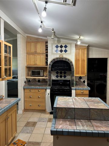 2073 Bowie Street, Sanger, TX 76266