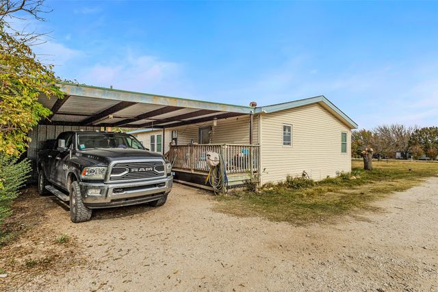 2073 Bowie Street, Sanger, TX 76266