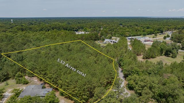 5 Broken Arrow Road, Eutawville, SC 29048