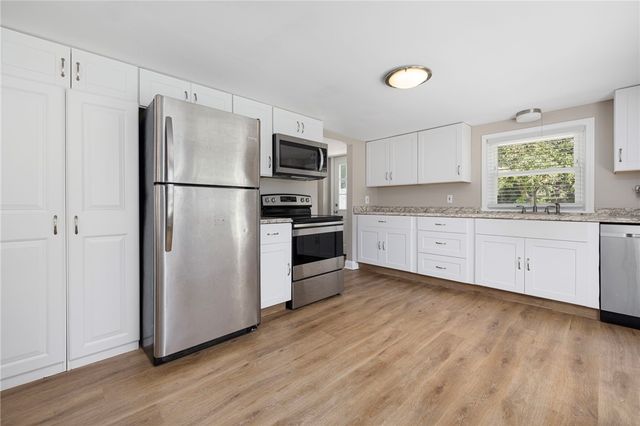 205 Read Avenue, Coventry, RI 02816