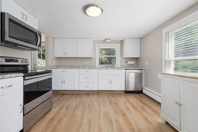 205 Read Avenue, Coventry, RI 02816