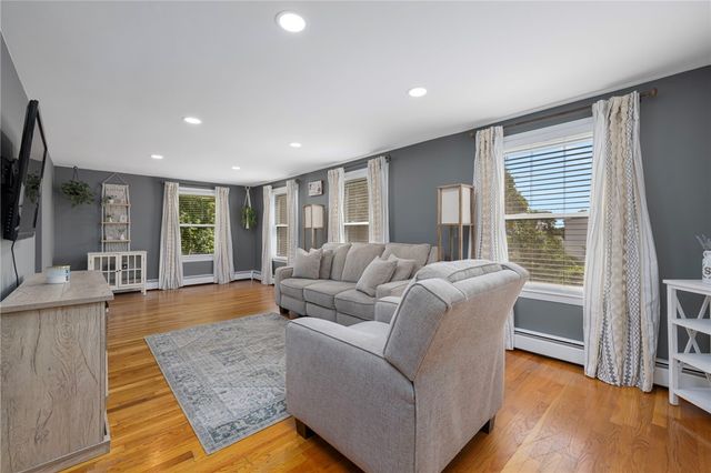 205 Read Avenue, Coventry, RI 02816