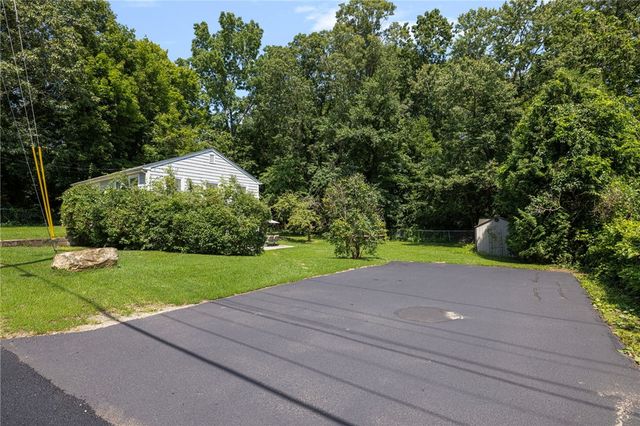 205 Read Avenue, Coventry, RI 02816