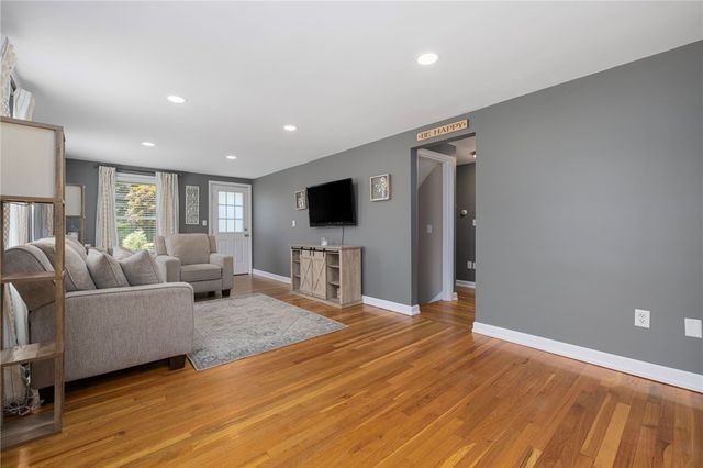 205 Read Avenue, Coventry, RI 02816