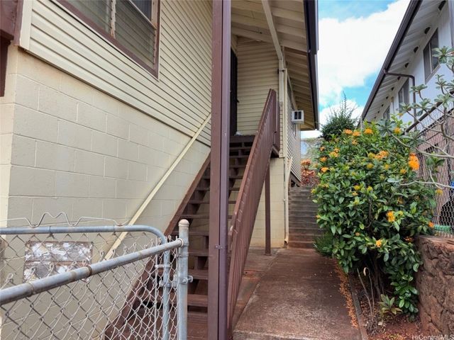 1146 Aikoo Place, Pearl City, HI 96782