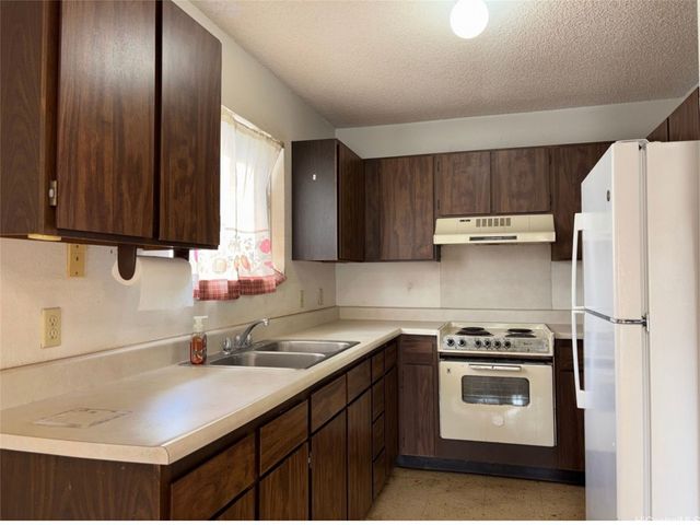 1146 Aikoo Place, Pearl City, HI 96782