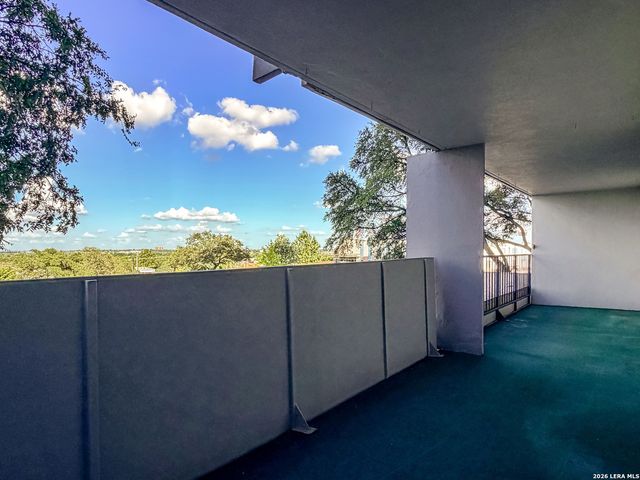 7039 San Pedro Ave Apt 205, San Antonio, TX 78216