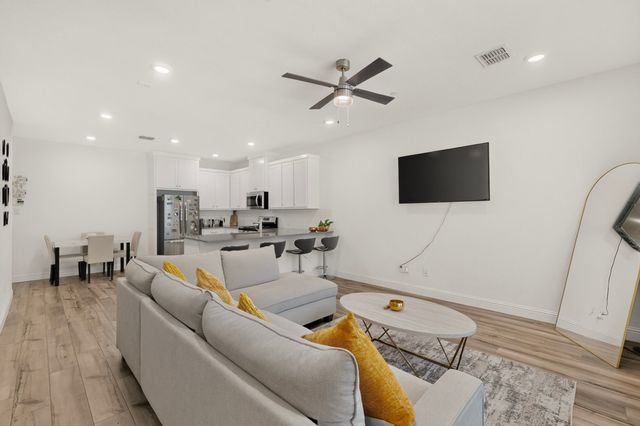 605 Friendswood dr, Plano, TX 75075