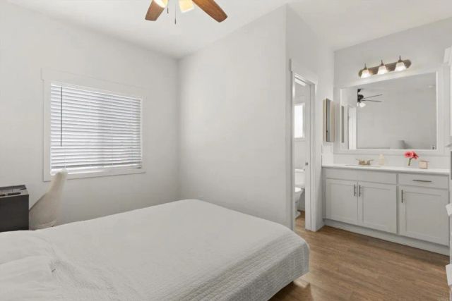 1045 E Vista Way 14, Vista, CA 92084